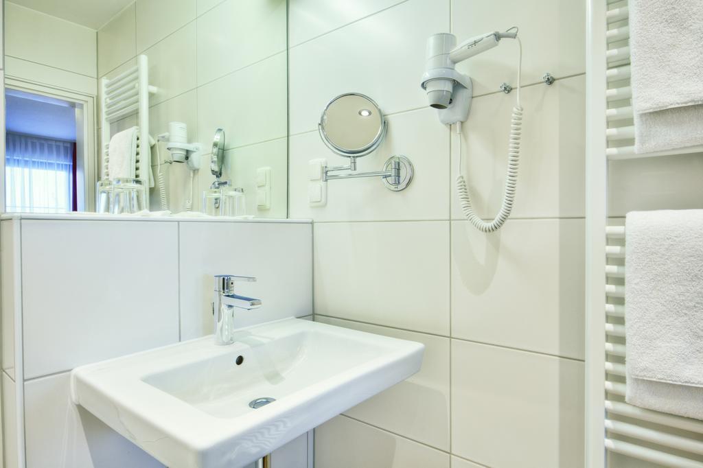 Stroebinger Hof - Therme Wellness Resort Bad Endorf Exteriér fotografie
